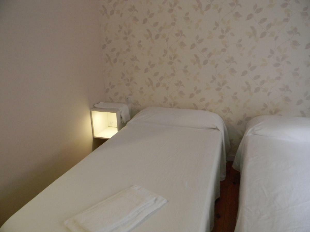 Pension Obel Hotell Villava Exteriör bild