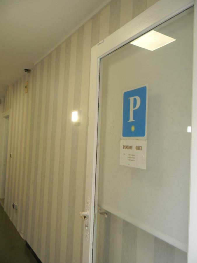 Pension Obel Hotell Villava Exteriör bild