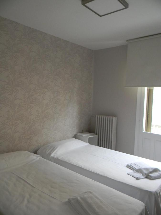 Pension Obel Hotell Villava Exteriör bild